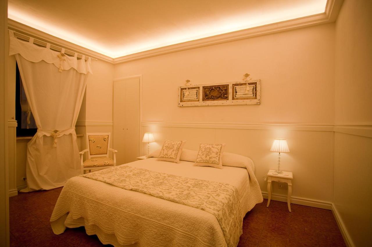 Antica Riva Apartment เวโรนา ภายนอก รูปภาพ